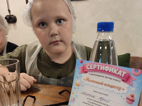 Кулинарный праздник для подопечных детей: торт, пицца и море радости
